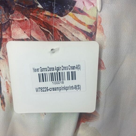 Hello Molly Floral White Dress - Picture 11 of 14